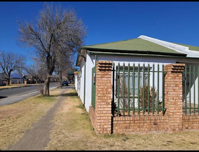 4 BEDROOM HOUSE FOR SALE IN BENONI CENTRAL